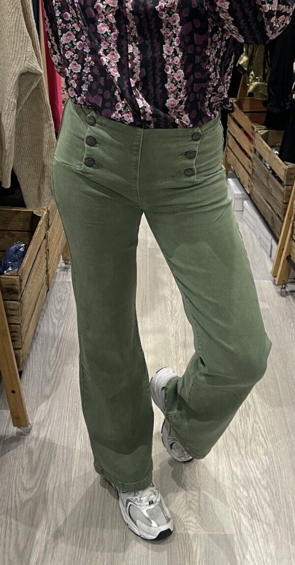 Jean's Nolan – Image 3
