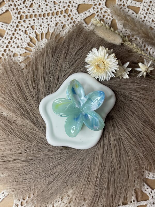 Pince à cheveux fleur de lotus – Image 2