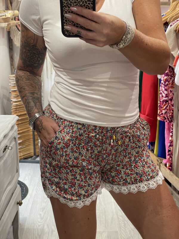 Short dentelle Lola – Image 5