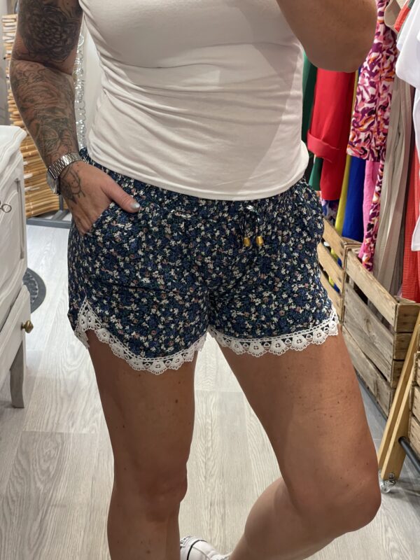 Short dentelle Lola – Image 7