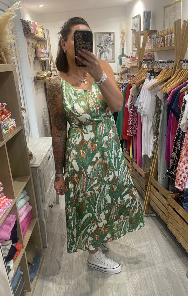Robe Nelly – Image 7