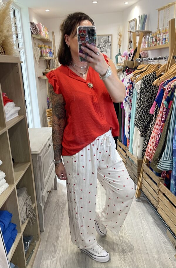 Pantalon Alexandro blanc coeur rouge – Image 7