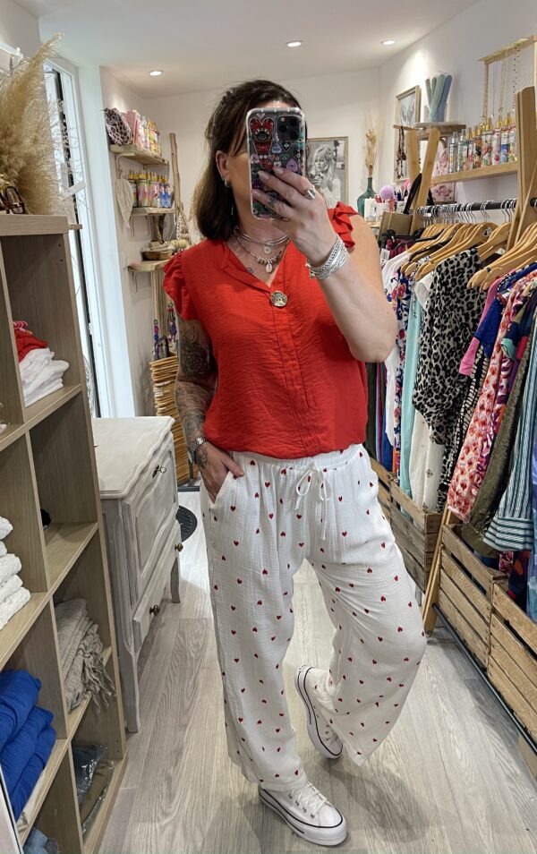 Pantalon Alexandro blanc coeur rouge – Image 3