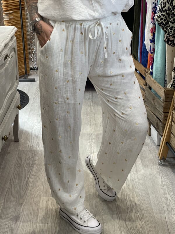 Pantalon Alexandro blanc coeur doré – Image 5