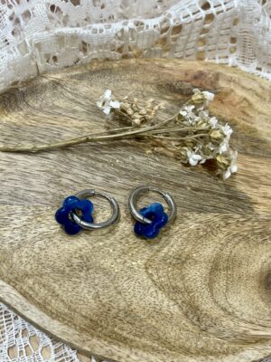 Boucles d'oreilles Flora bleu argentées