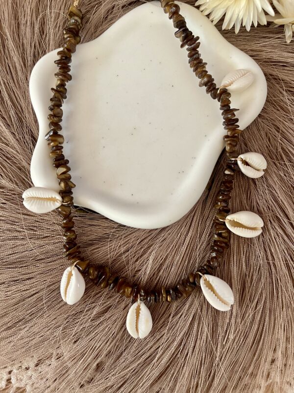 Collier coquillages bohème marron – Image 2