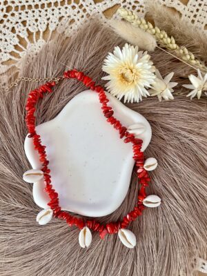 Collier coquillages bohème rouge