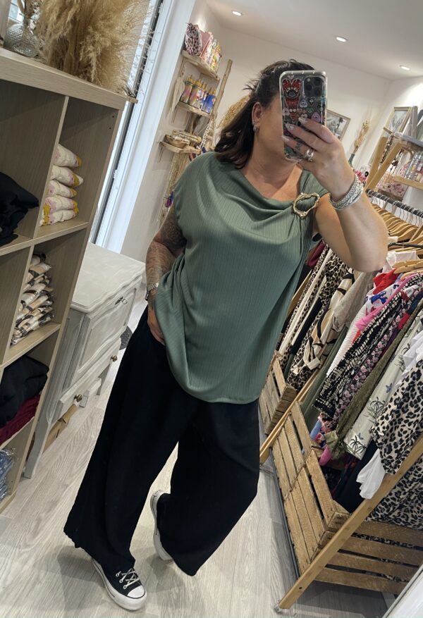 Blouse Carla kaki – Image 6