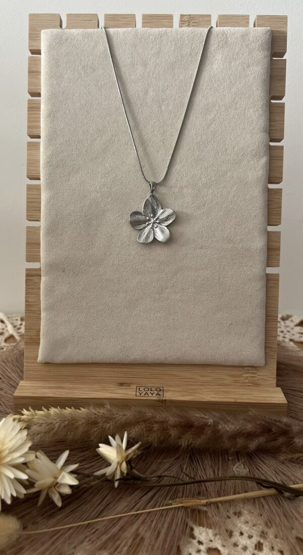 Collier Loria