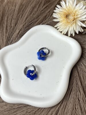Boucles d'oreilles Flora bleu électrique argentées