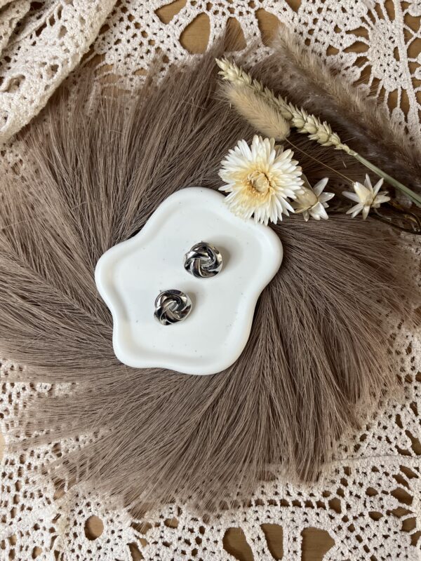 Boucles d'oreilles Nola argentées – Image 2