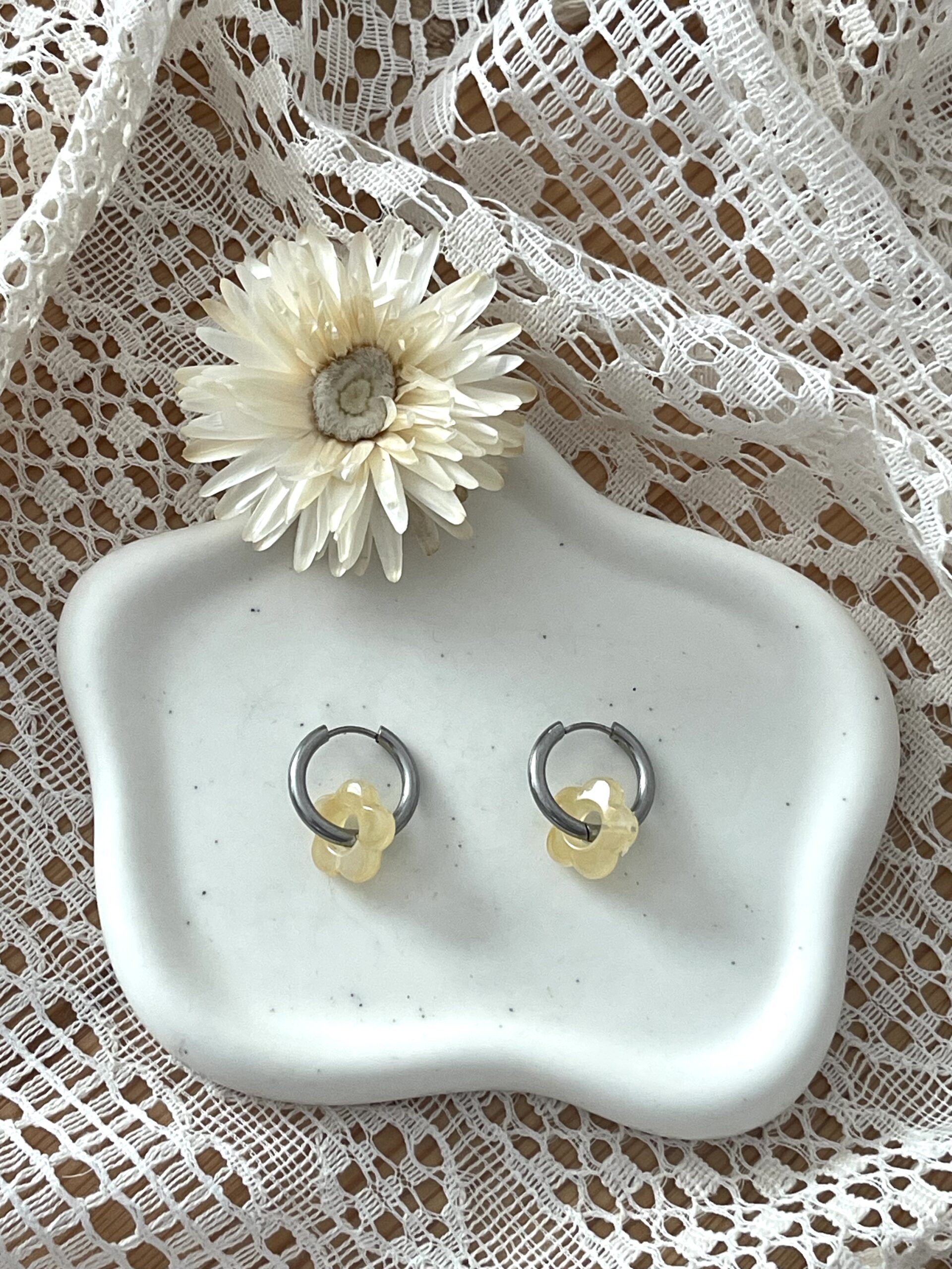 Boucles d'oreilles Flora jaune