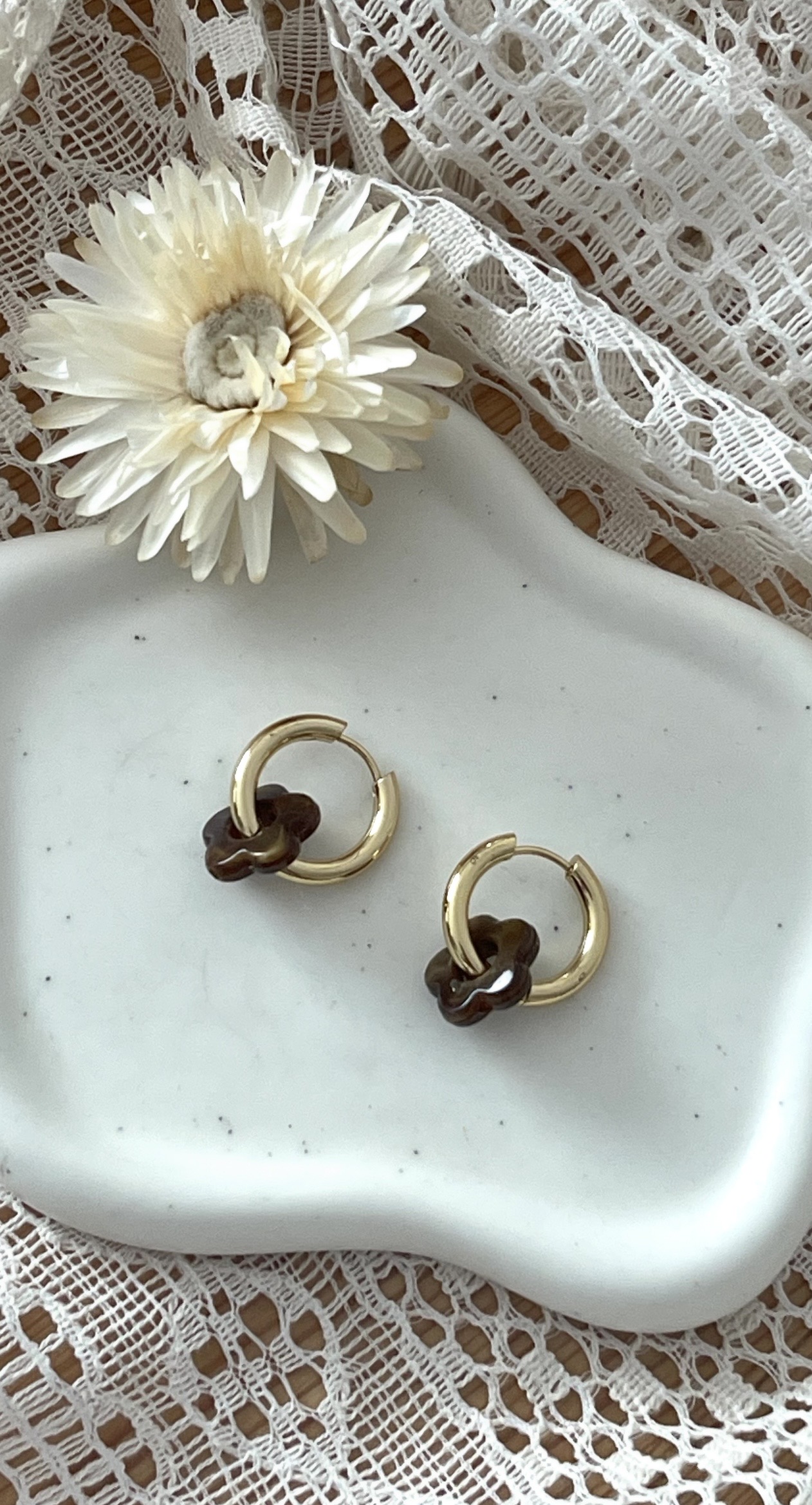 Boucles d'oreilles Flora choco – Image 2