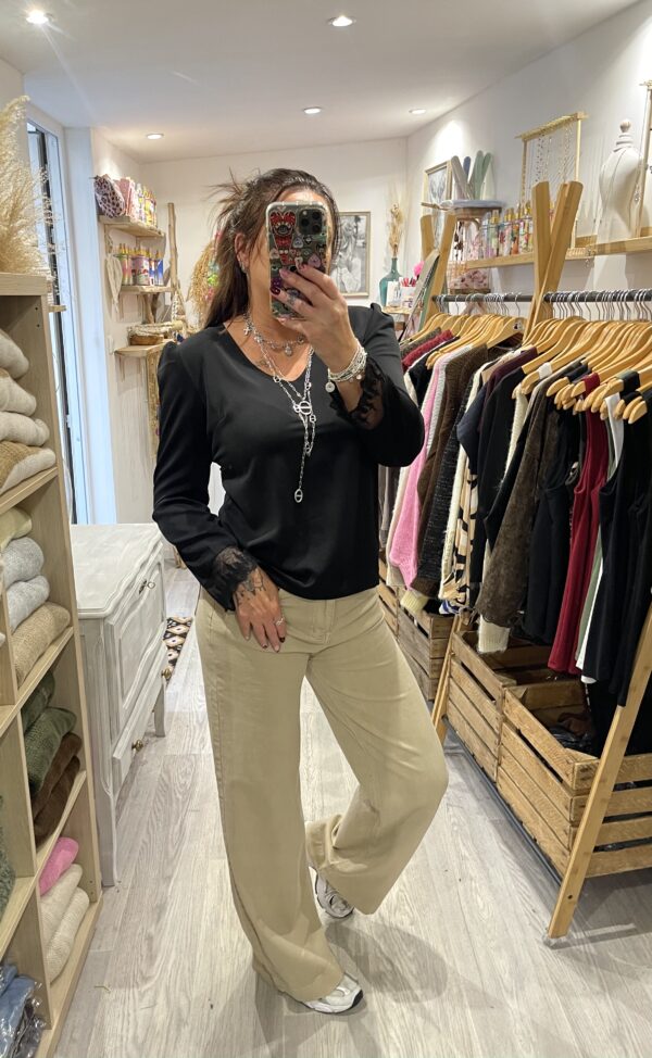 Blouse Cassandra noire – Image 2