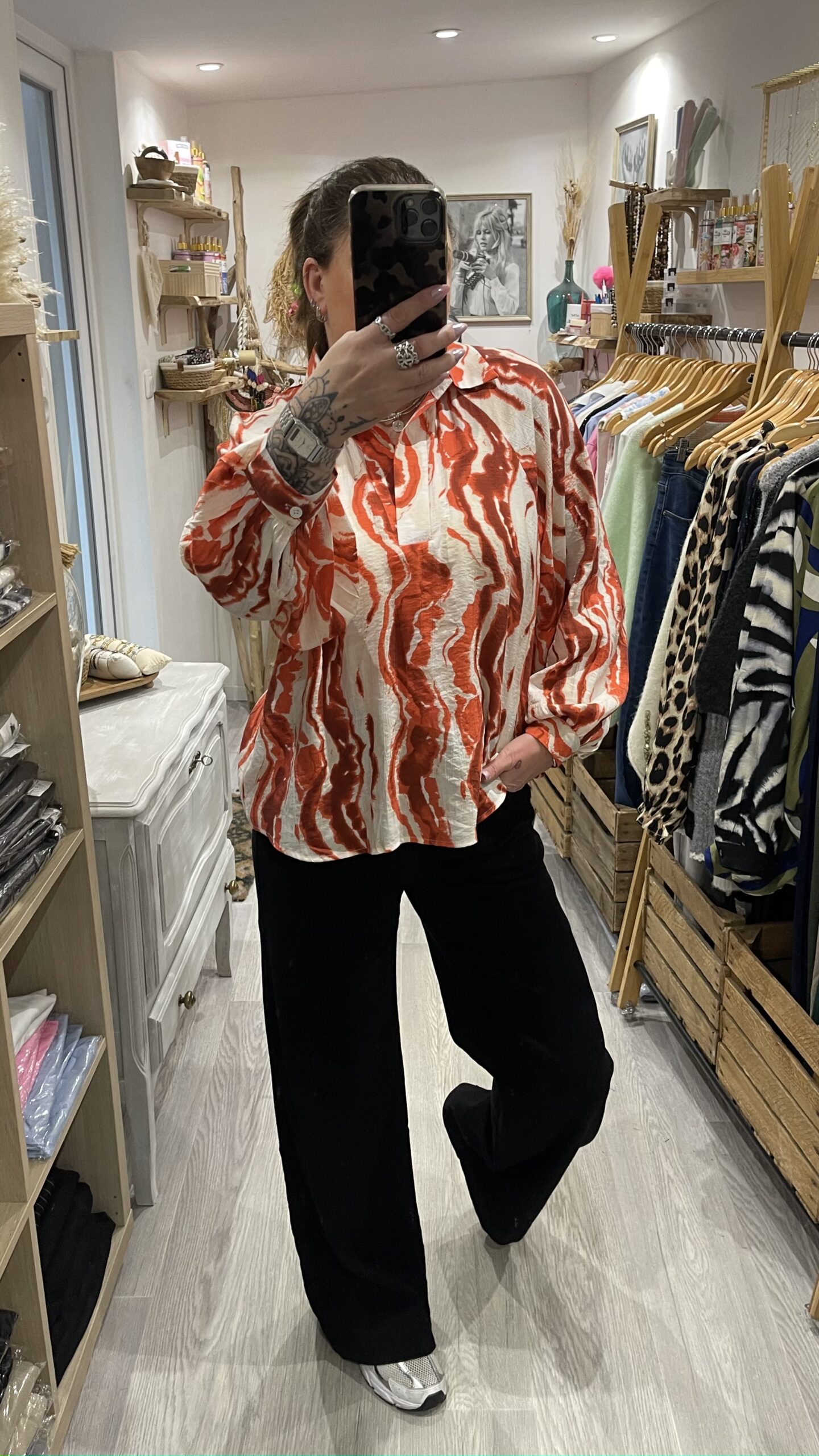 Jean's Salorio – Image 4