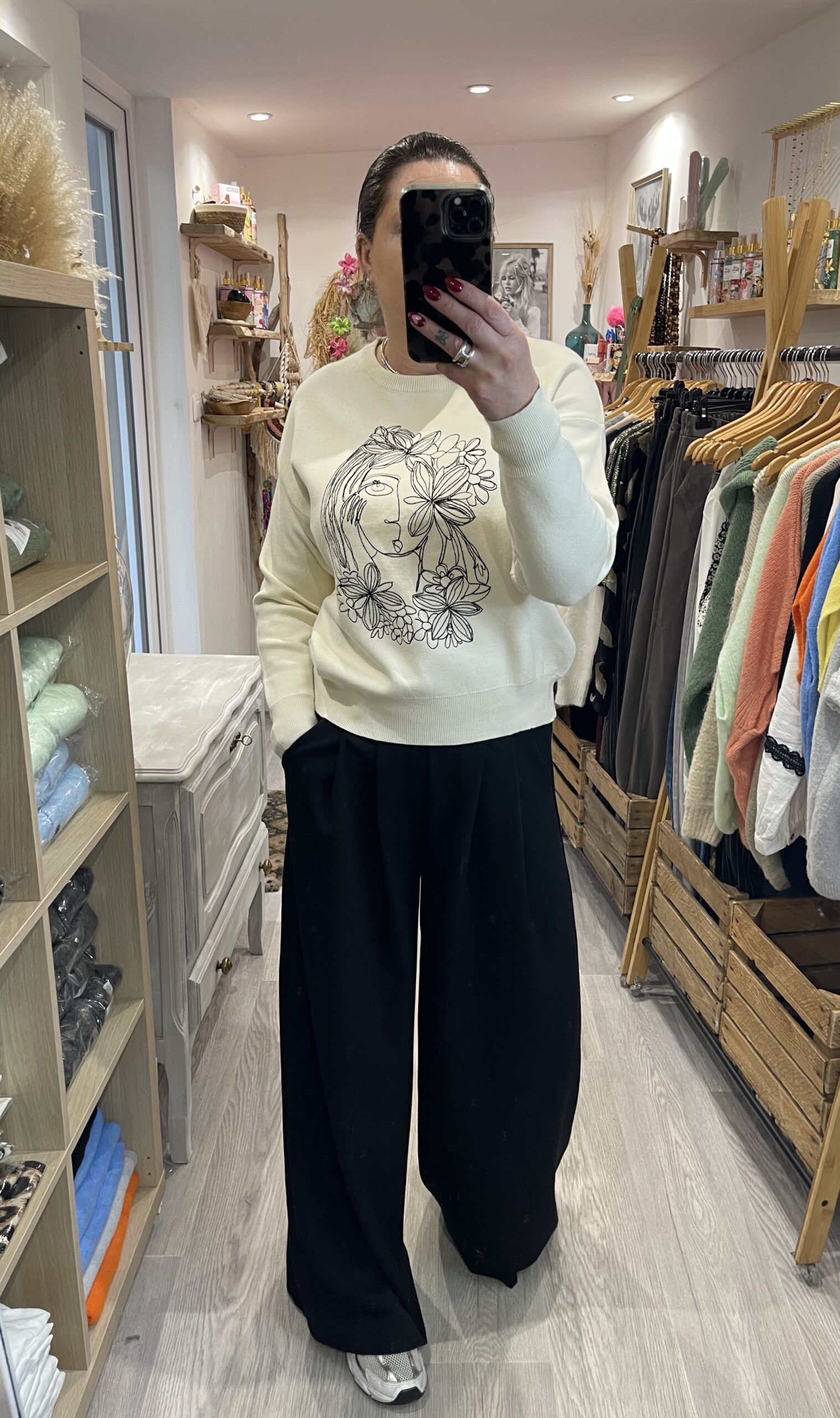 Pull Énola – Image 2