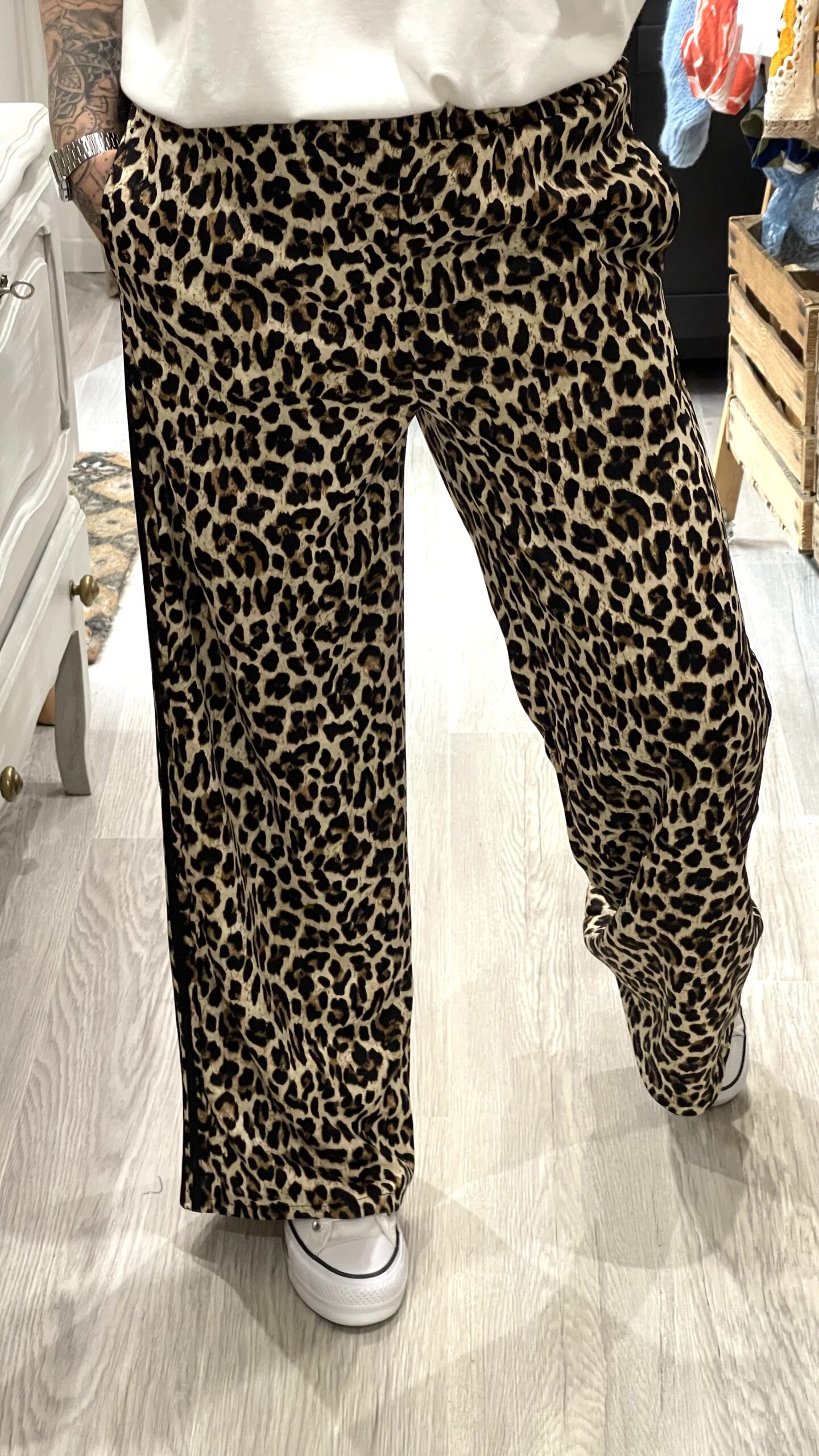 Pantalon Naé bandes noires – Image 4