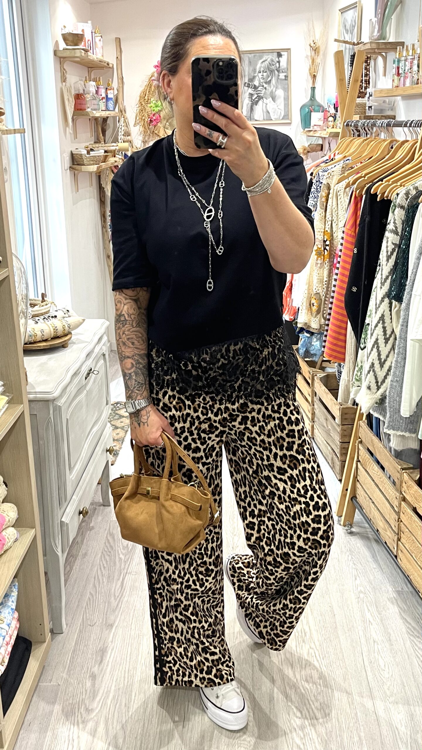 Pantalon Naé bandes noires – Image 7