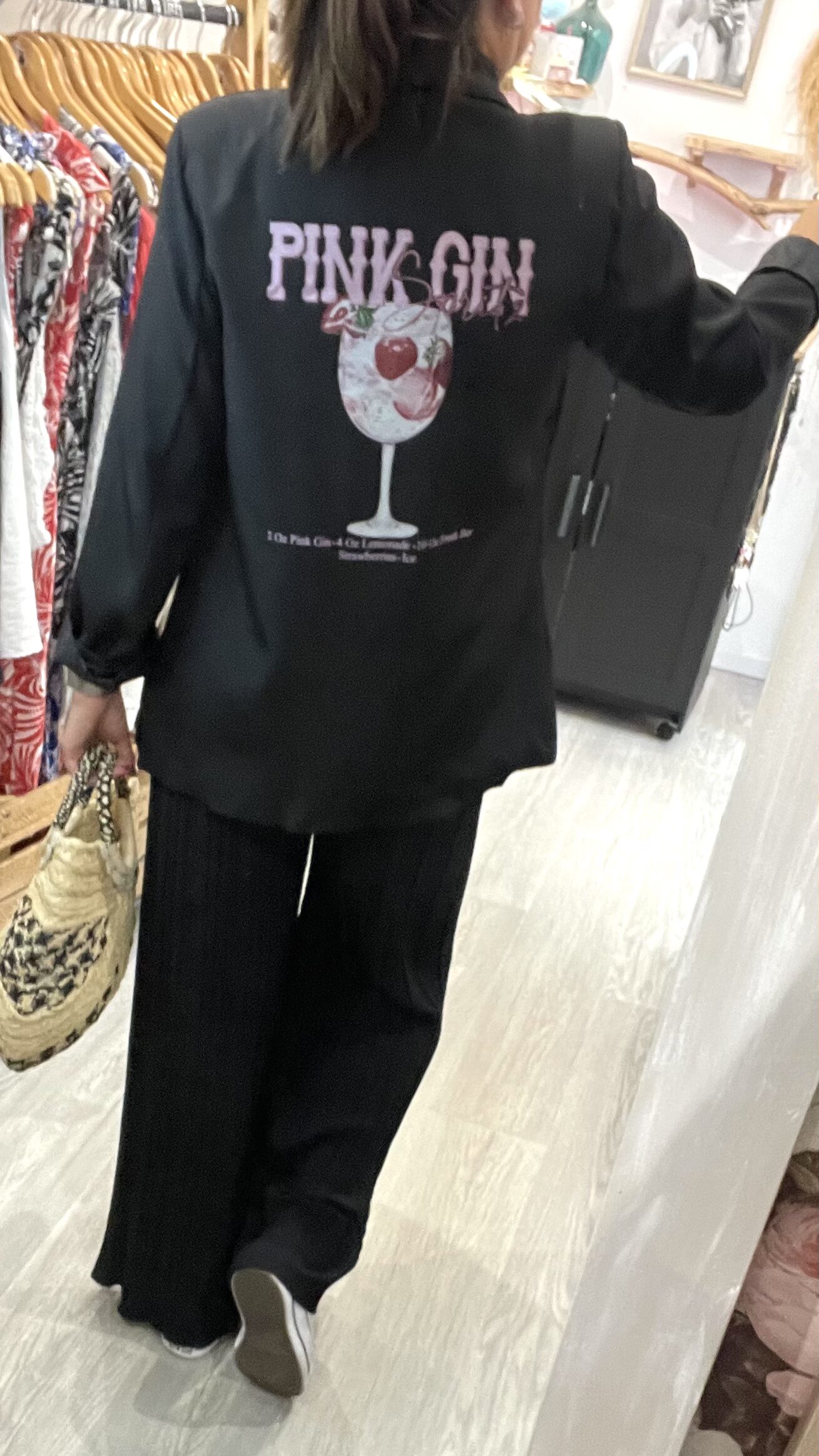 Blazer Pink Gin – Image 6