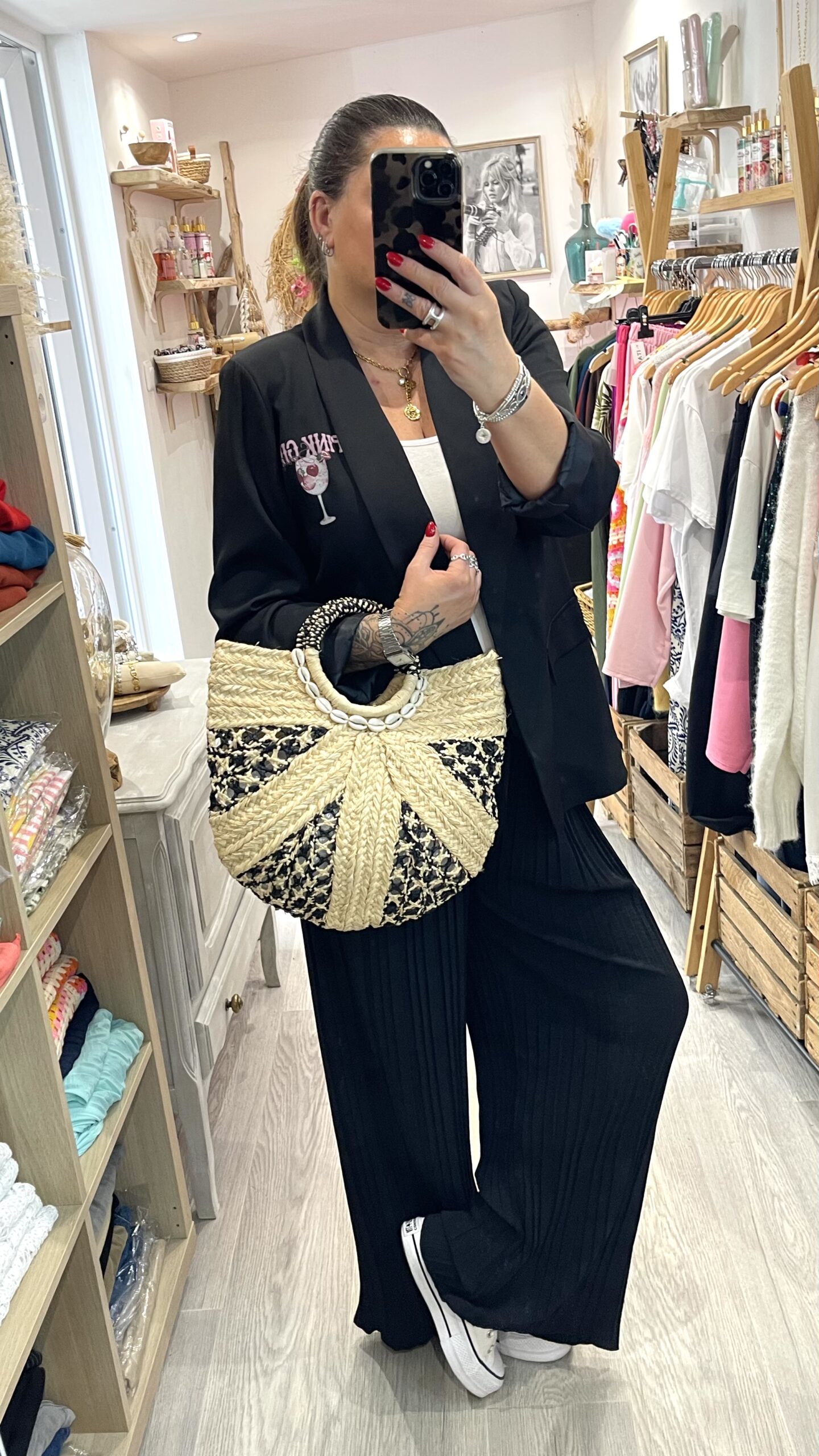 Blazer Pink Gin – Image 2