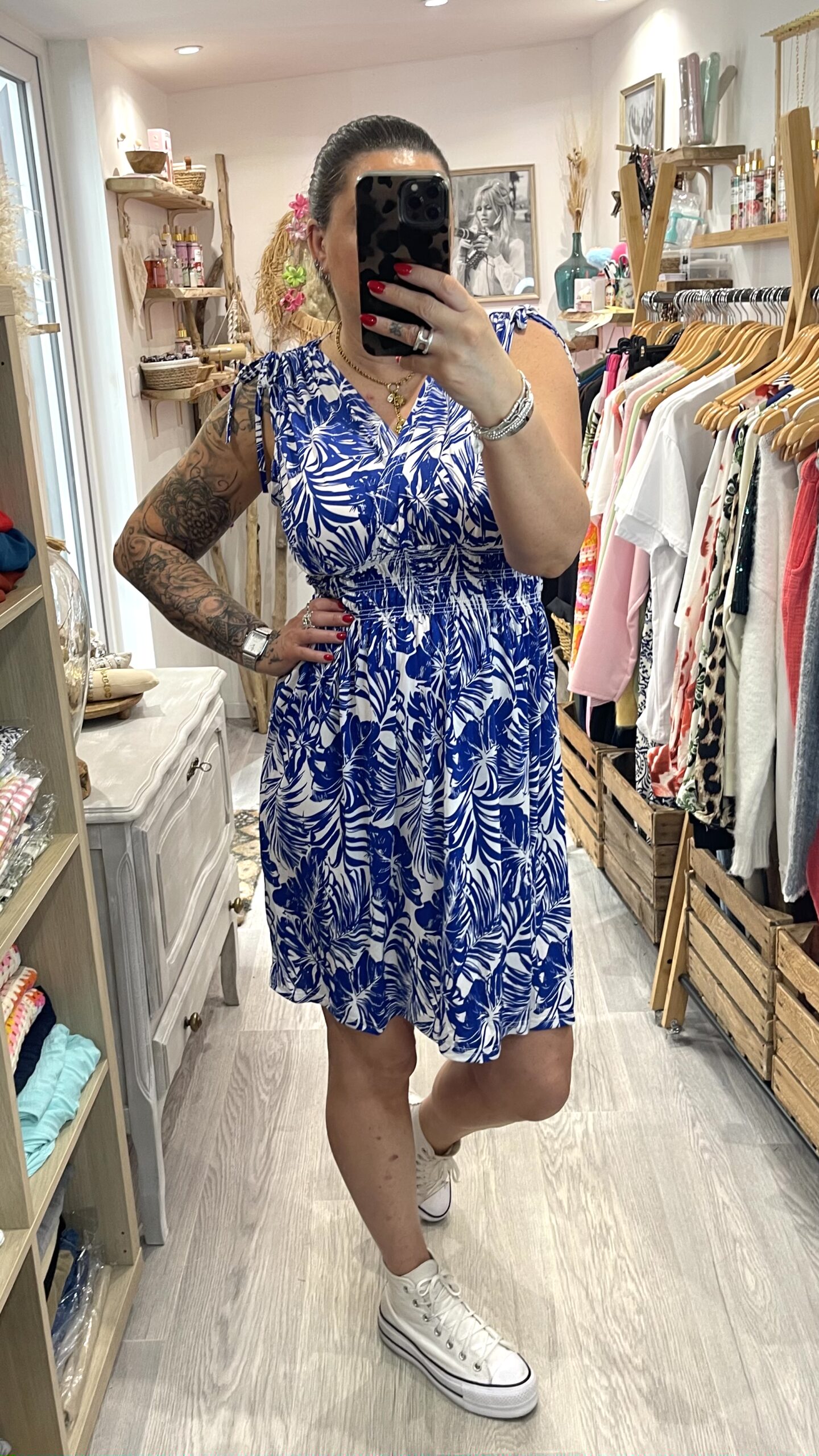 Robe courte Yness bleu électrique – Image 4